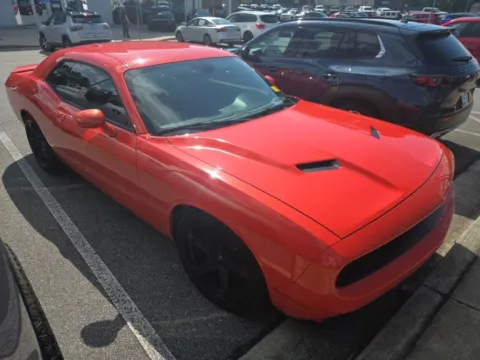 Photos of 2018 Dodge Challenger SXT for sale in Macon, GA at ALM Mazda Macon