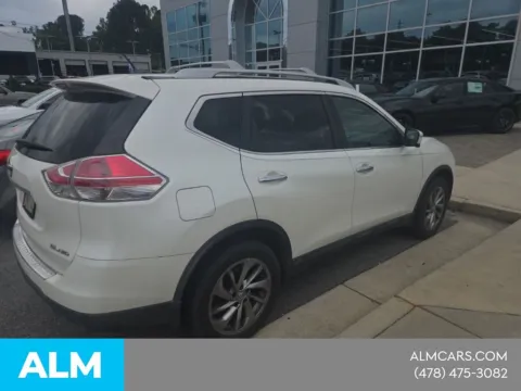 More photos of 2015 Nissan Rogue SL at ALM Mazda Macon, GA