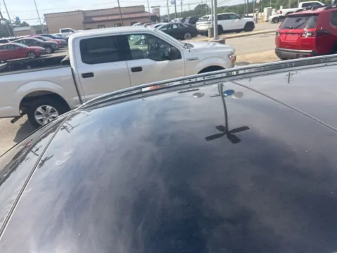 More photos of 2016 Kia Sorento SX at ALM Mazda Macon, GA