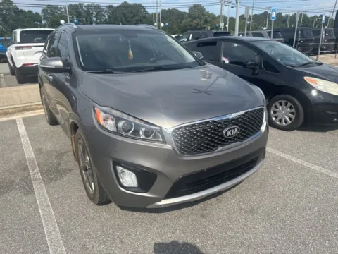 More photos of 2016 Kia Sorento SX at ALM Mazda Macon, GA