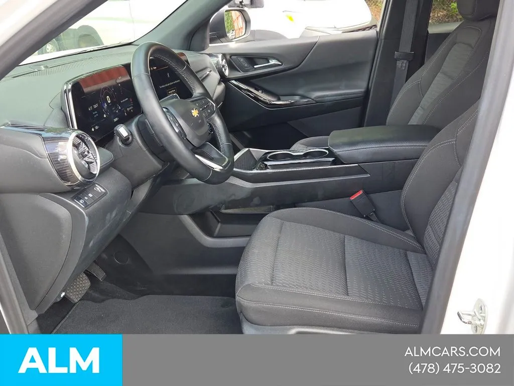 2025 Chevrolet Equinox LT - Photo 5