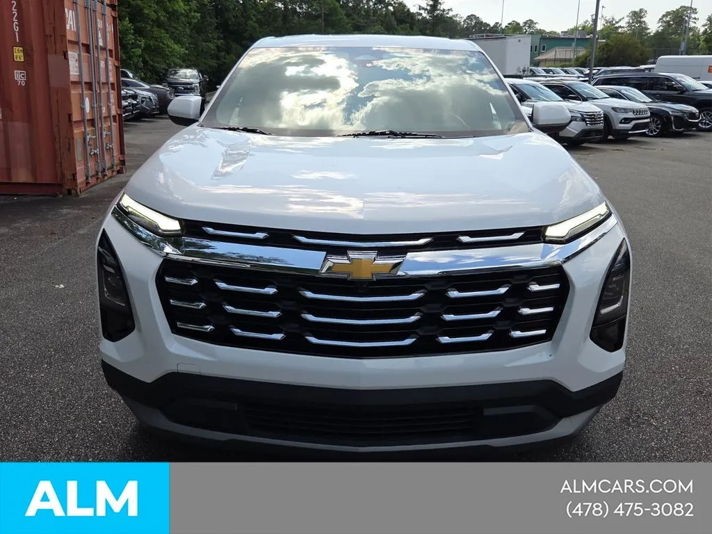 2025 Chevrolet Equinox LT - Photo 2