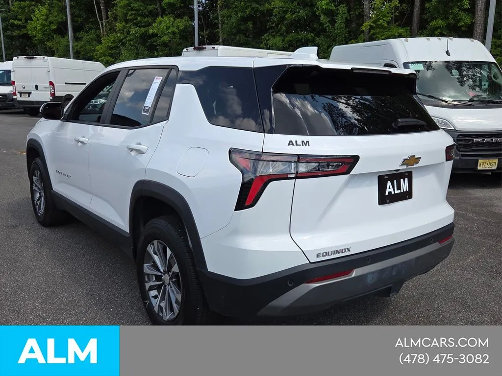 2025 Chevrolet Equinox LT - Photo 10