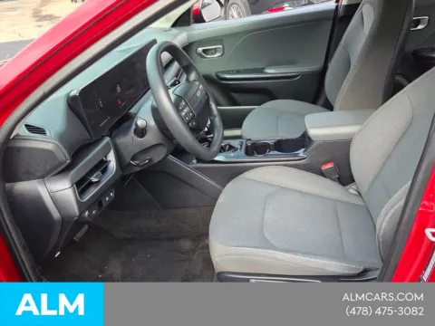 More photos of 2025 Kia K4 LXS at ALM Mazda Macon, GA