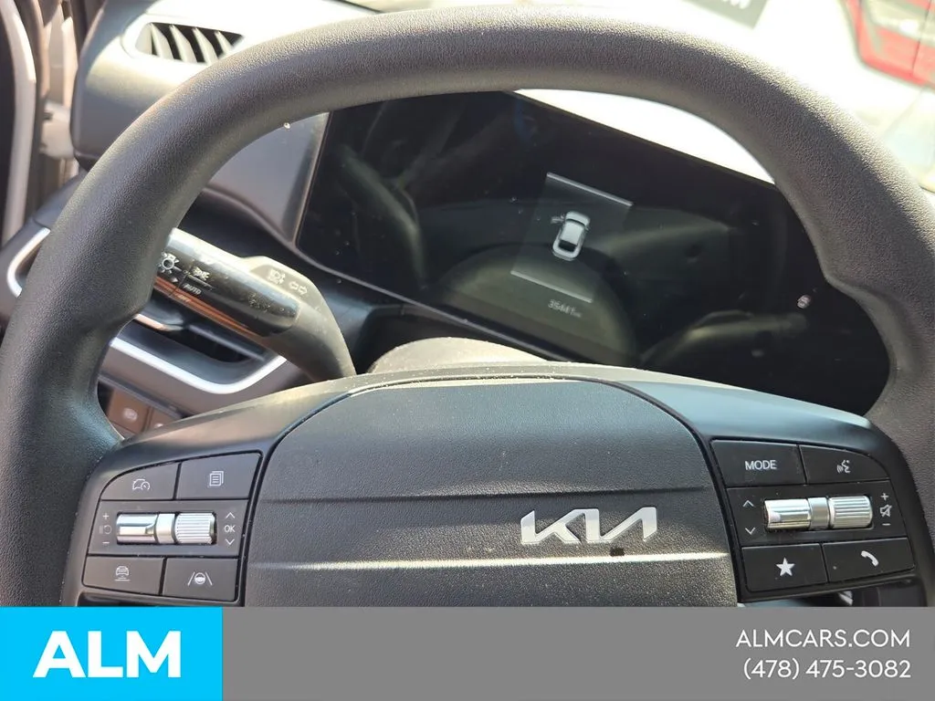 2025 Kia K4 LXS - Photo 22