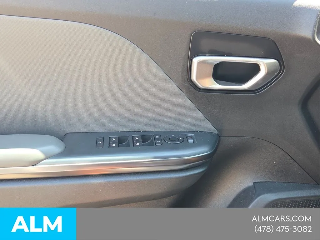 2025 Kia K4 LXS - Photo 27