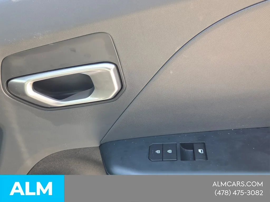 2025 Kia K4 LXS - Photo 15