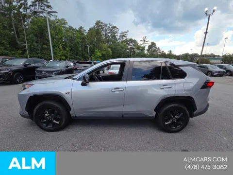 More photos of 2022 Toyota RAV4 LE at ALM Mazda Macon, GA
