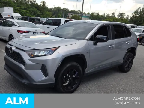 More photos of 2022 Toyota RAV4 LE at ALM Mazda Macon, GA
