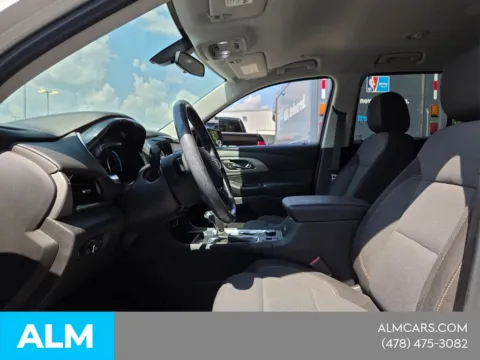 More photos of 2020 Chevrolet Traverse LT at ALM Mazda Macon, GA