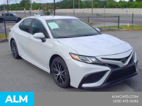 Another view of 2023 Toyota Camry SE for sale in Macon, GA at ALM Mazda Macon