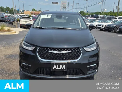 Photos of 2024 Chrysler Pacifica Hybrid Select for sale in Macon, GA at ALM Mazda Macon