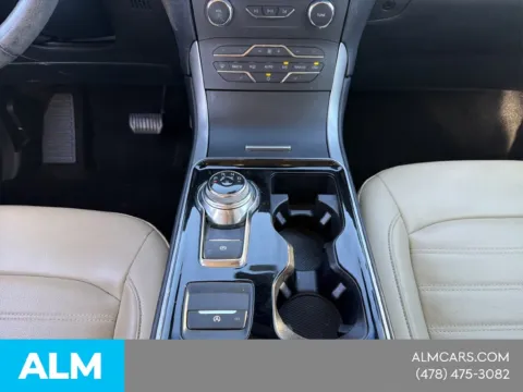 More photos of 2019 Ford Edge SEL at ALM Mazda Macon, GA