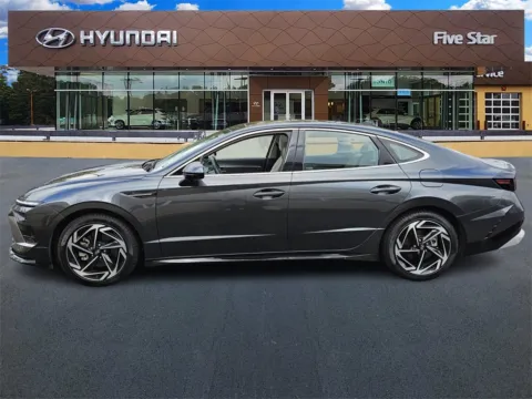 More photos of 2024 Hyundai Sonata SEL at ALM Genesis of Macon, GA