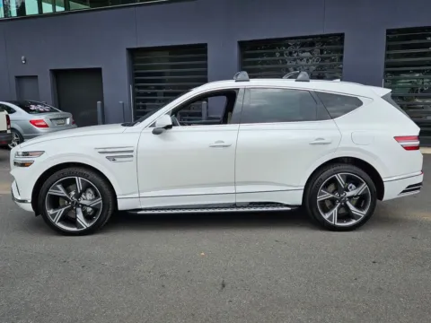 More photos of 2026 Genesis GV80 3.5T Prestige at Genesis Macon, GA