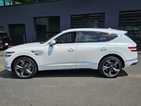 More photos of 2026 Genesis GV80 2.5T Prestige at Genesis Macon, GA