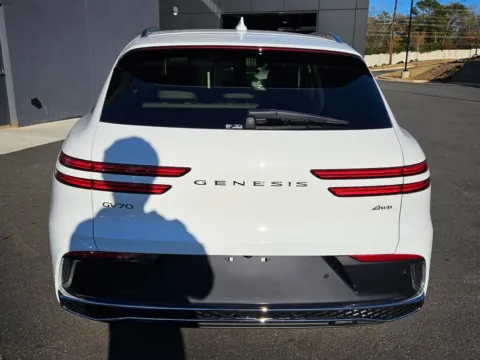 More photos of 2026 Genesis GV70 2.5T Select at Genesis Macon, GA