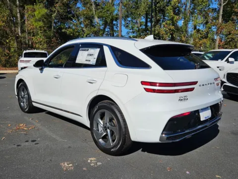More photos of 2026 Genesis GV70 2.5T at Genesis Macon, GA
