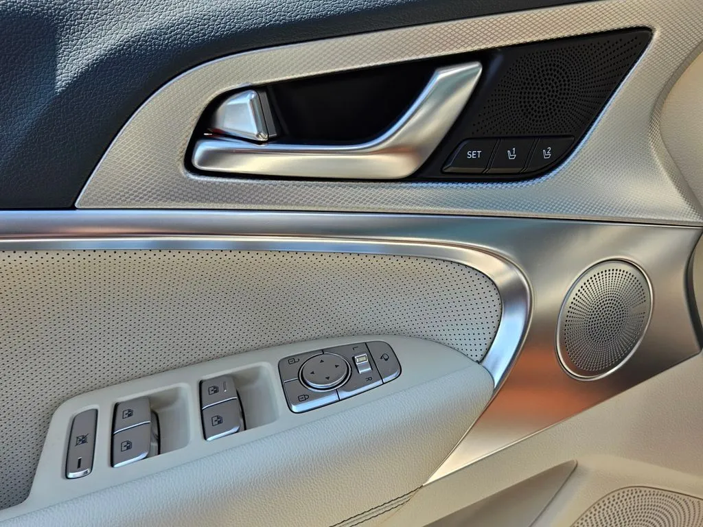 2026 GENESIS G70 Prestige - Photo 34