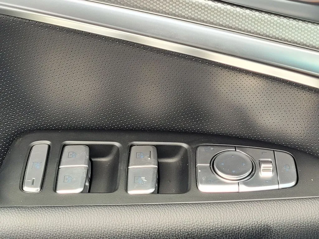2026 GENESIS G70 Prestige - Photo 28