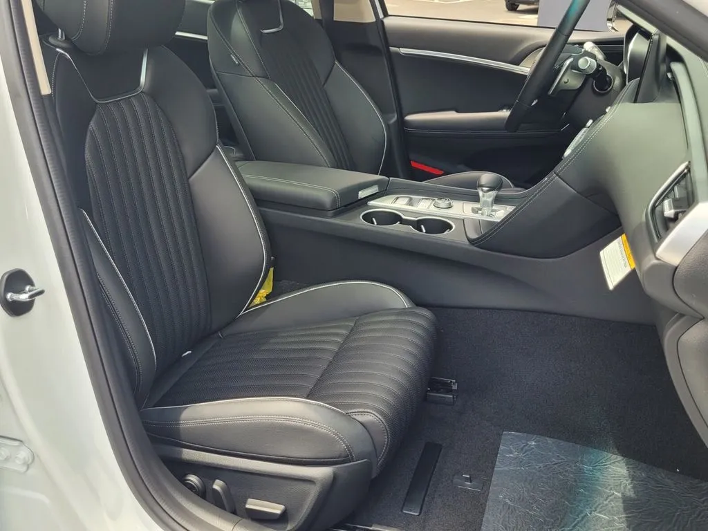 2026 GENESIS G70 Prestige - Photo 17