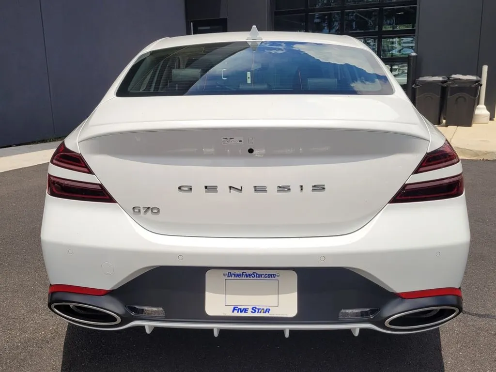2026 GENESIS G70 Prestige - Photo 6