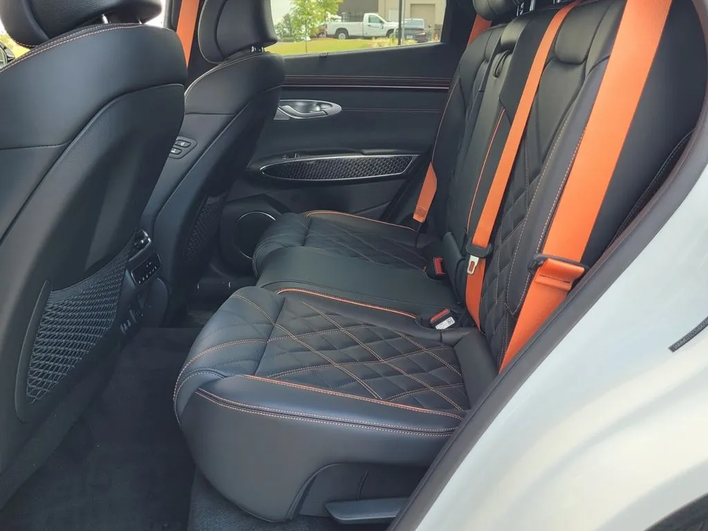 2026 GENESIS GV70 Sport Prestige - Photo 16