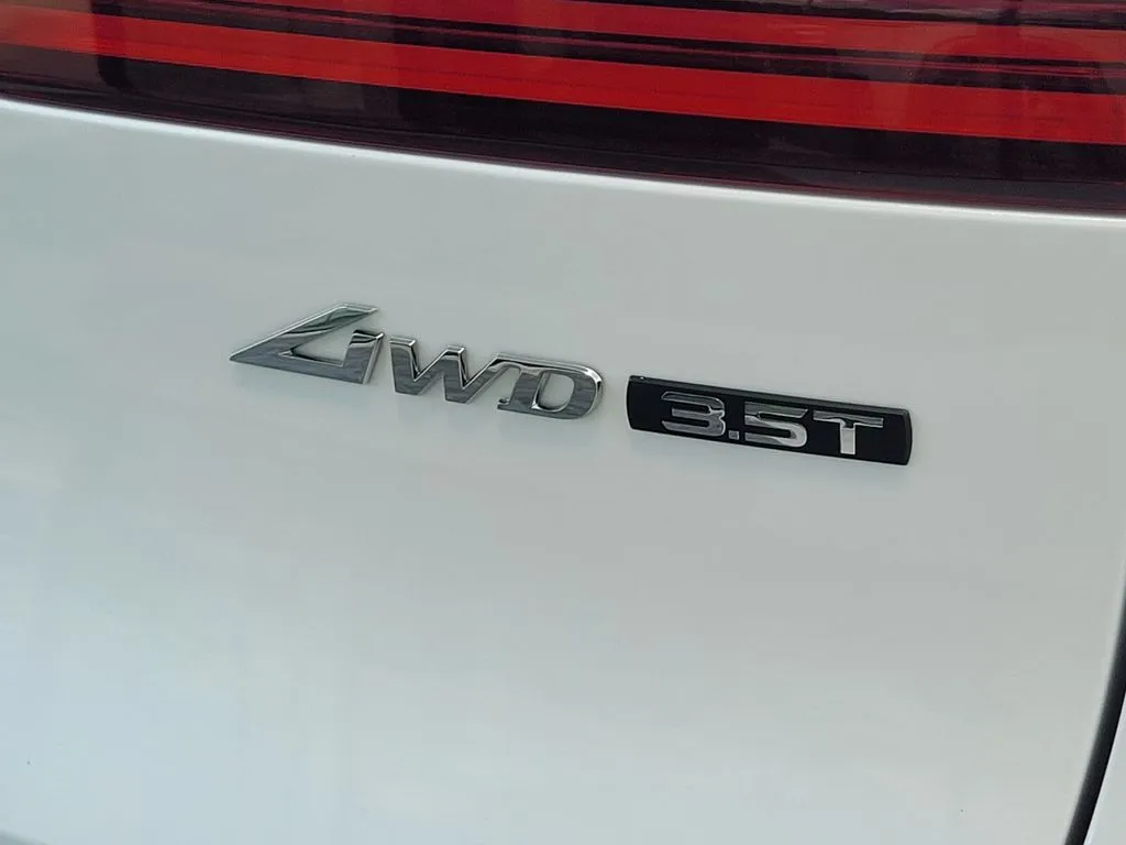 2026 GENESIS GV70 Sport Prestige - Photo 9