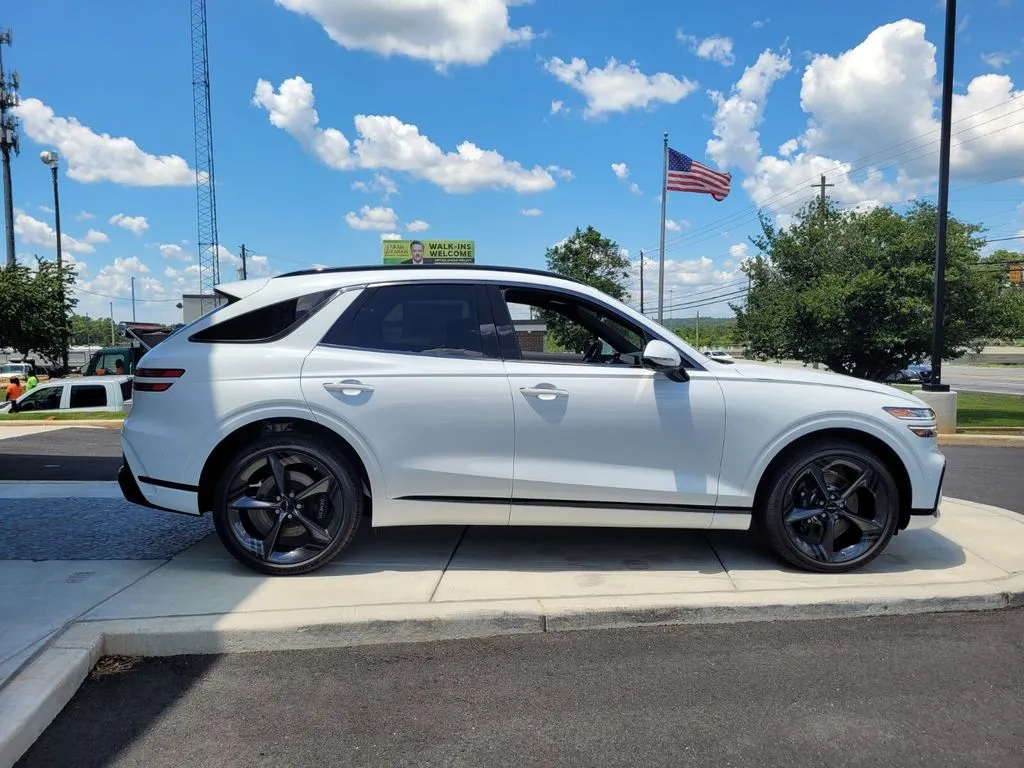 2026 GENESIS GV70 Sport Prestige - Photo 8