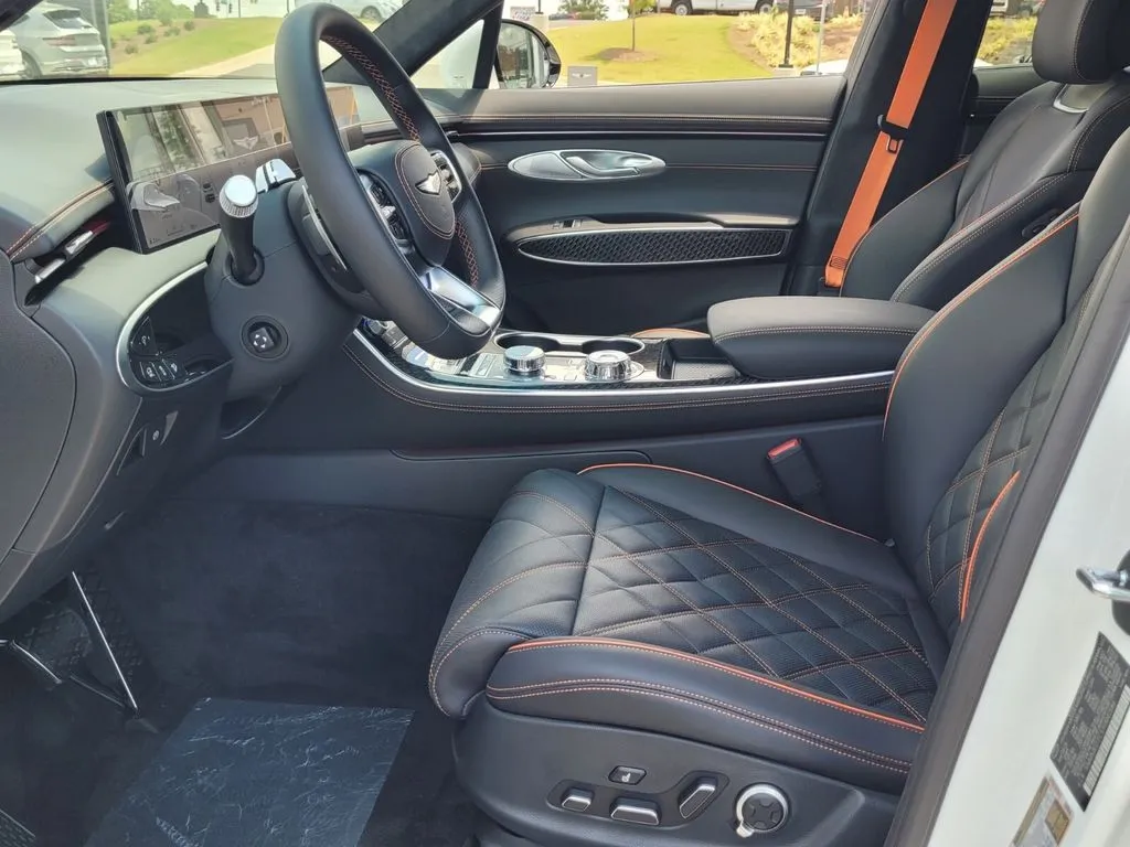 2026 GENESIS GV70 Sport Prestige - Photo 15