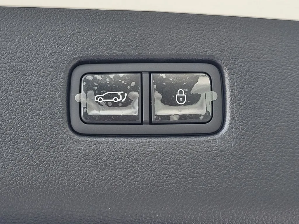 2026 GENESIS GV70 Sport Prestige - Photo 18