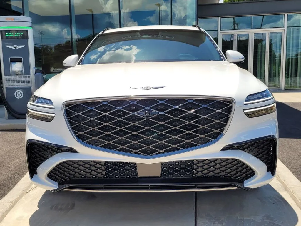 2026 GENESIS GV70 Sport Prestige - Photo 2