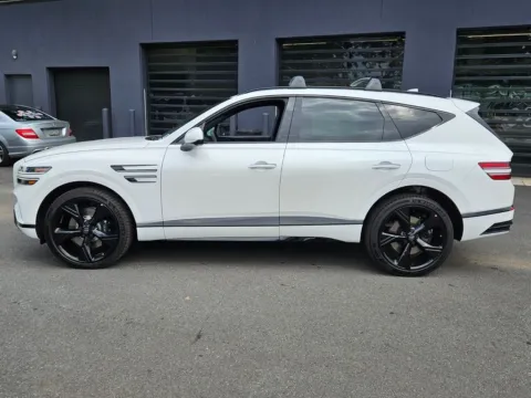 More photos of 2026 Genesis GV80 3.5T Prestige Black at Genesis Macon, GA