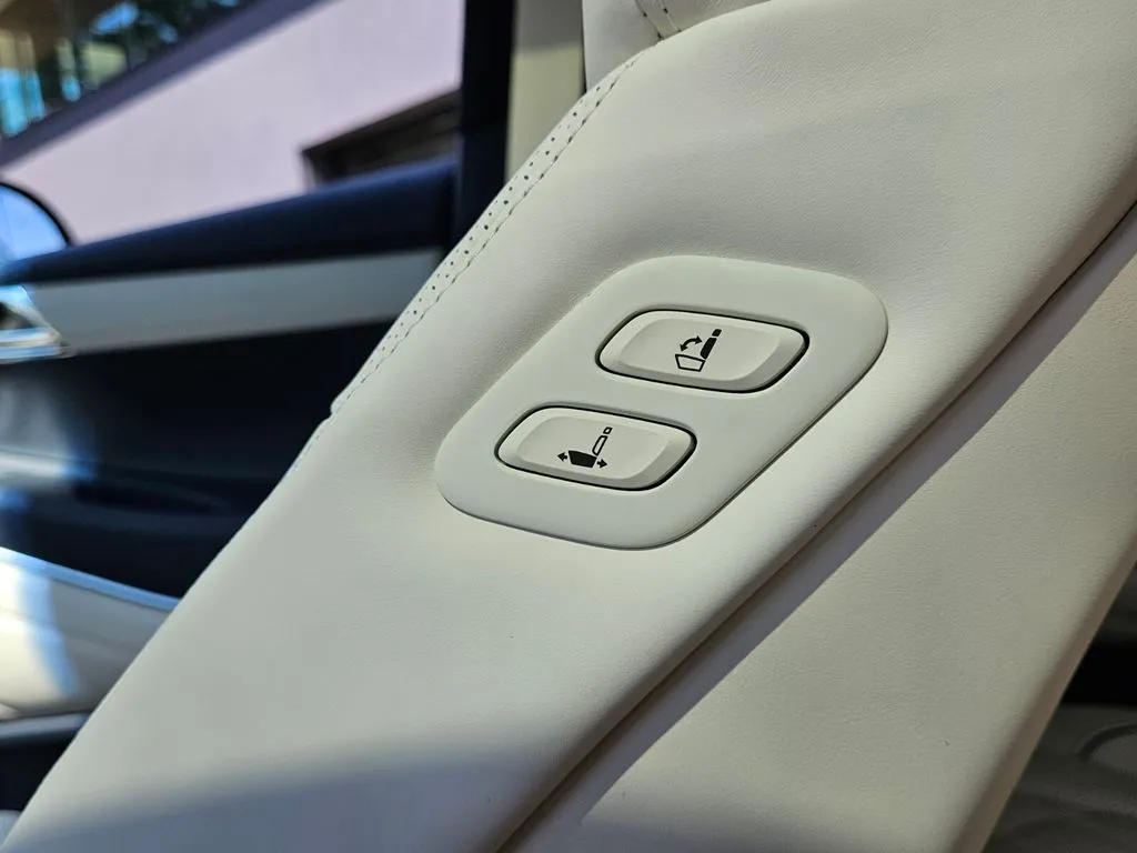 2026 GENESIS GV80 Prestige - Photo 10