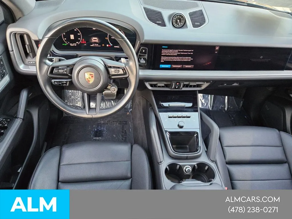 2024 Porsche Cayenne S - Photo 16