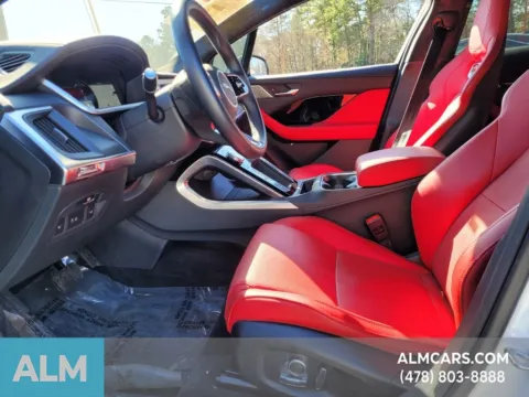 More photos of 2024 Jaguar I-PACE HSE at Genesis Macon, GA