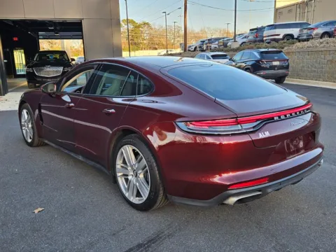 More photos of 2022 Porsche Panamera at Genesis Macon, GA