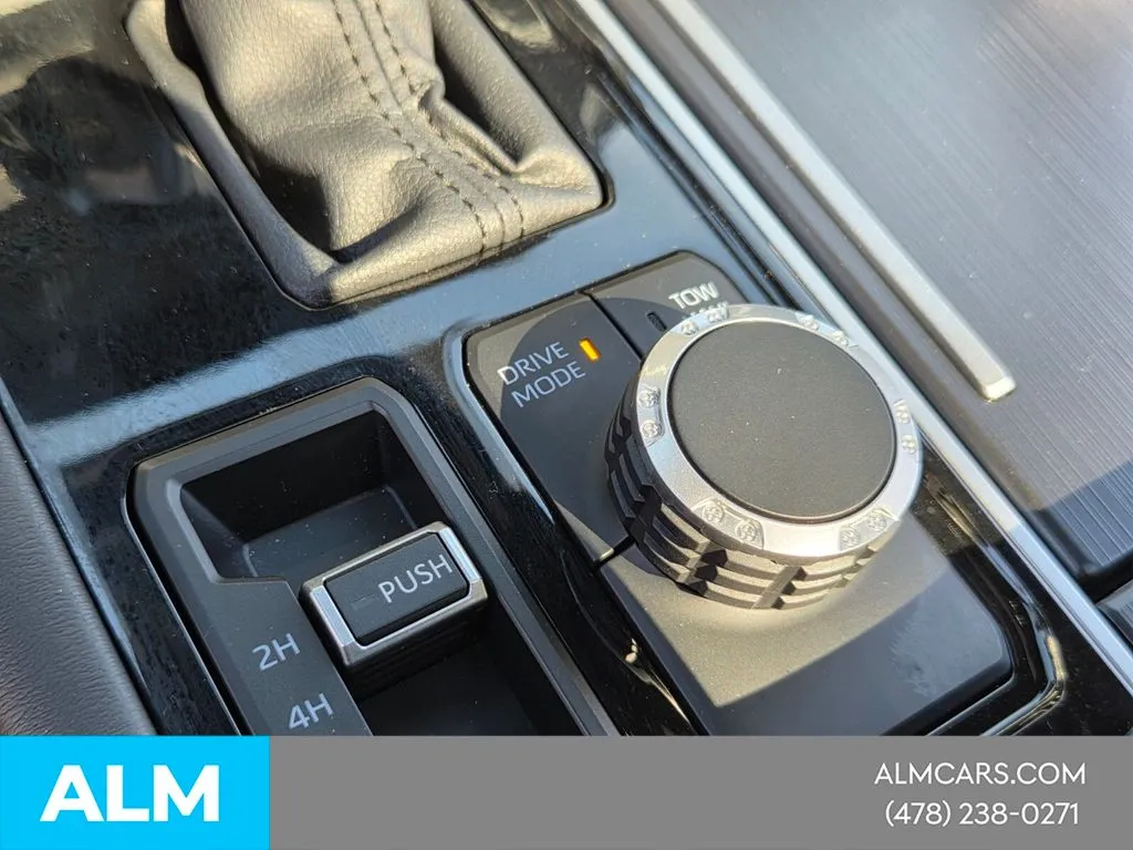 2023 Toyota Sequoia Platinum - Photo 27