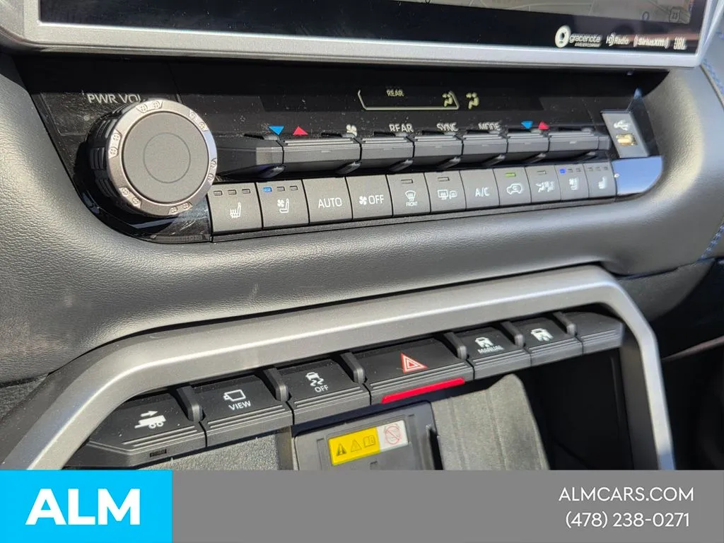 2023 Toyota Sequoia Platinum - Photo 26