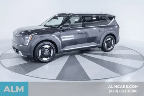 More photos of 2024 Kia EV9 Wind at Genesis Macon, GA