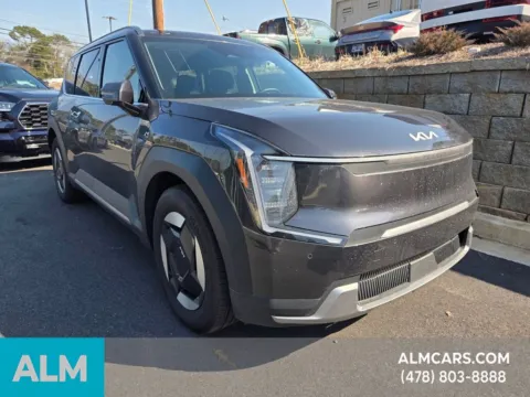 More photos of 2024 Kia EV9 Wind at Genesis Macon, GA