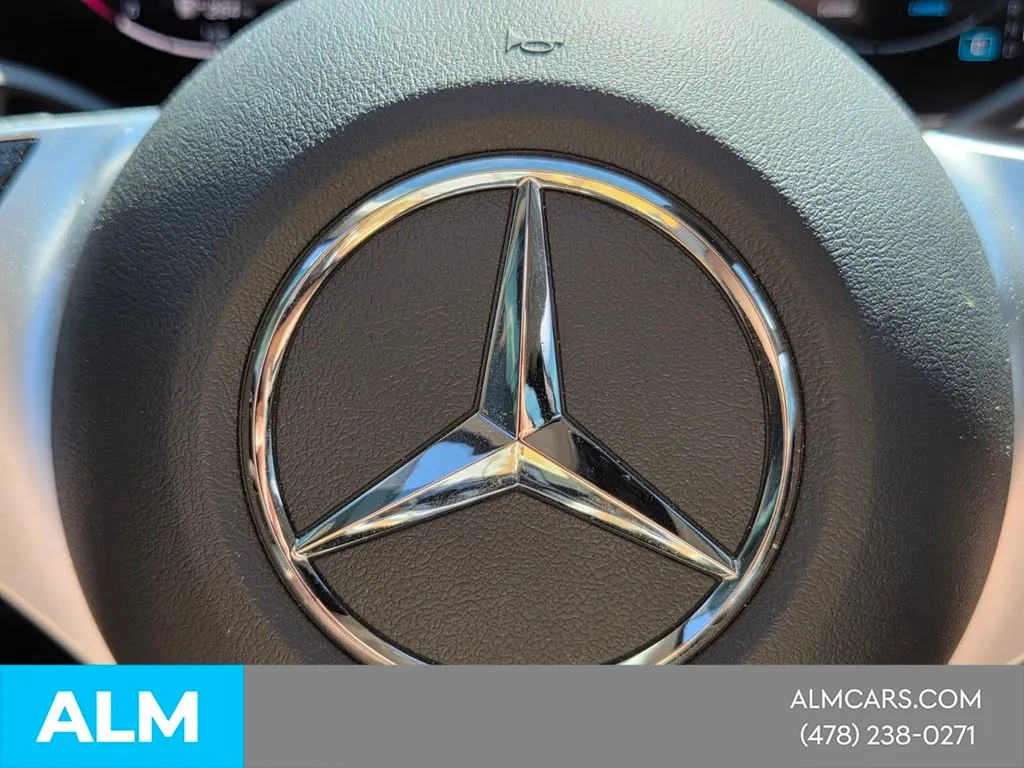 2025 Mercedes-Benz C-Class Sedan C 300 - Photo 30