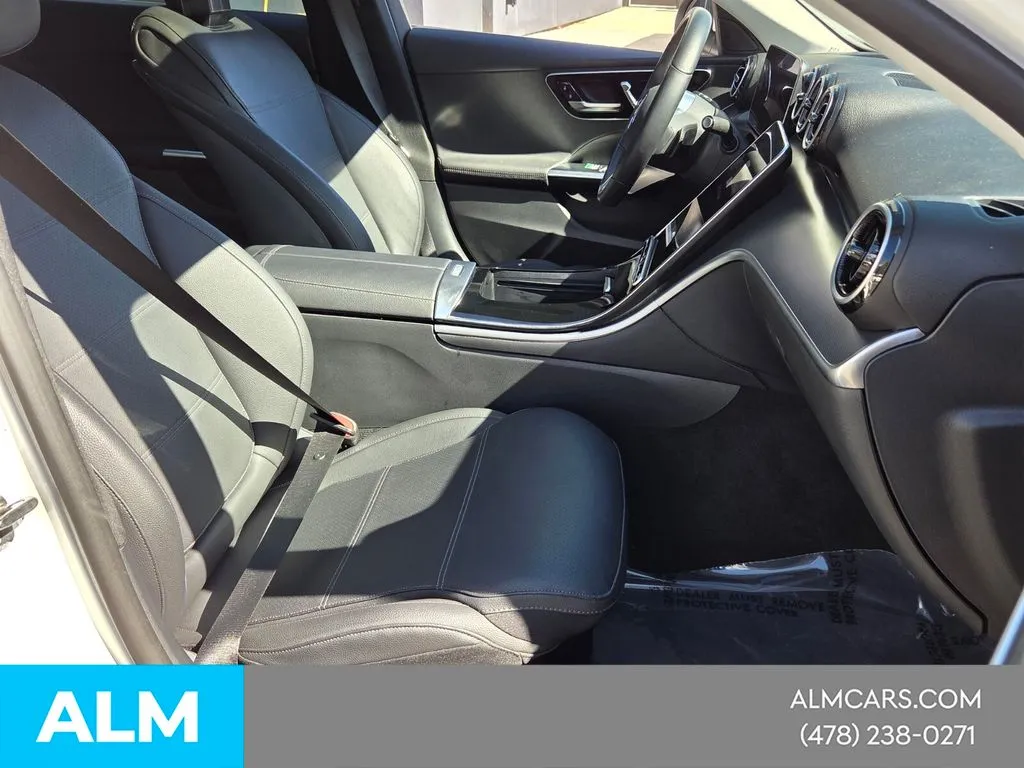 2025 Mercedes-Benz C-Class Sedan C 300 - Photo 17