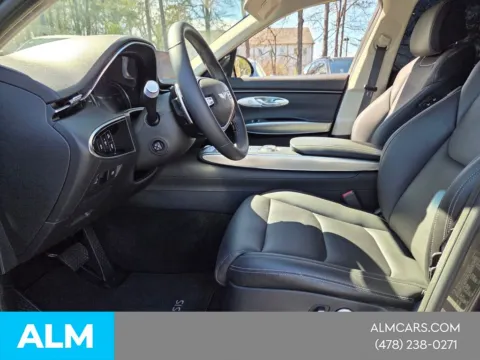 More photos of 2024 Genesis GV70 2.5T at Genesis Macon, GA