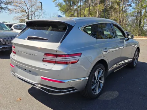 More photos of 2026 Genesis GV80 2.5T at Genesis Macon, GA