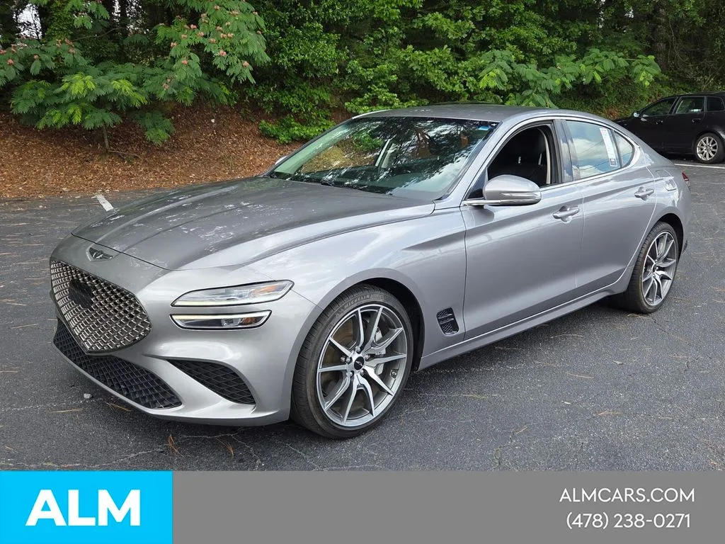 2025 Genesis G70 2.5T Standard's photo