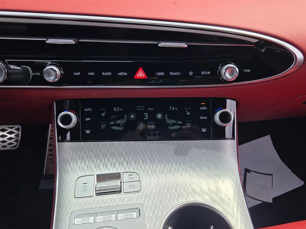 2026 GENESIS GV70 Sport Prestige - Photo 19