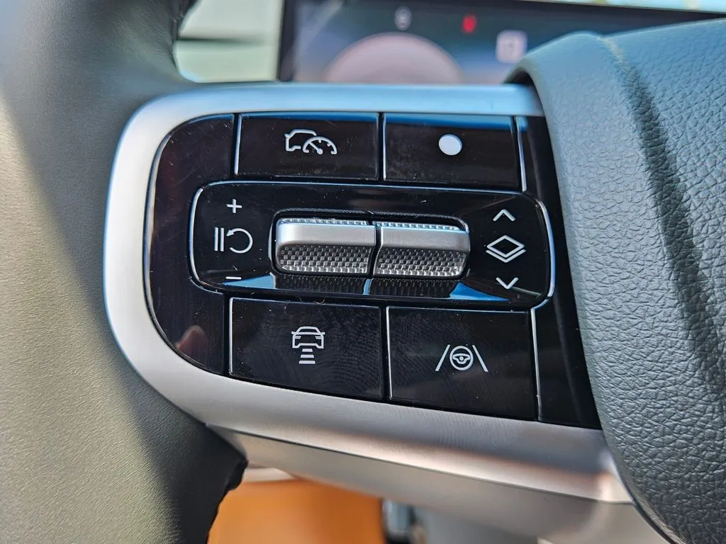 2026 GENESIS GV80 Advanced - Photo 32