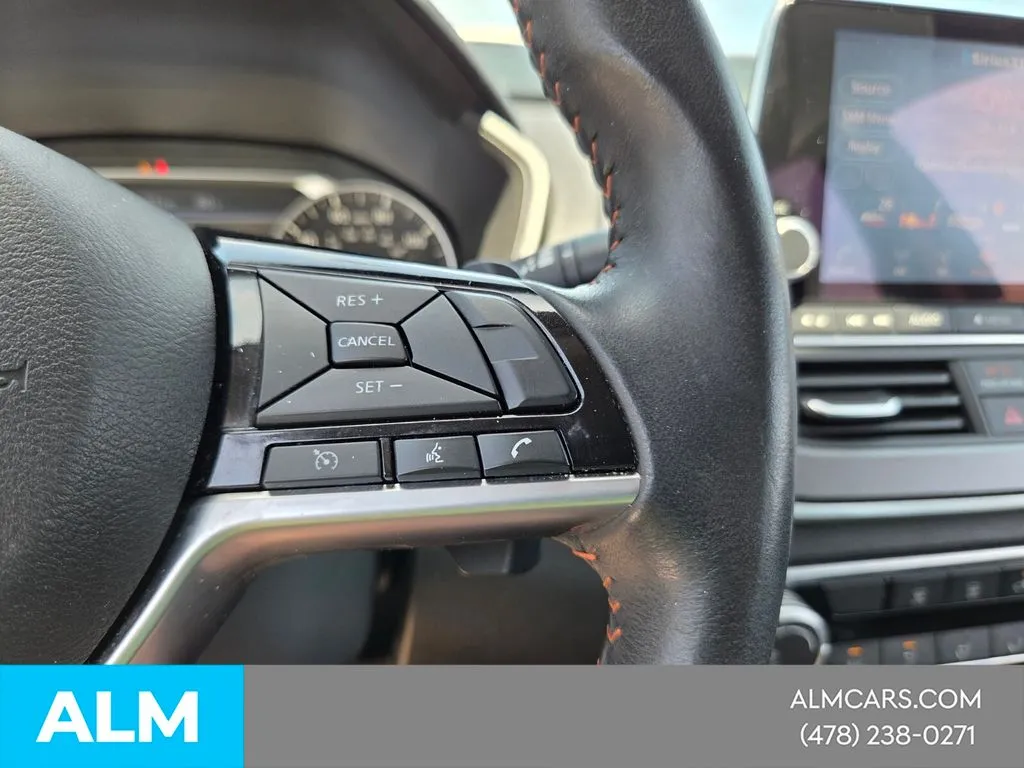 2025 Nissan Altima SR - Photo 23