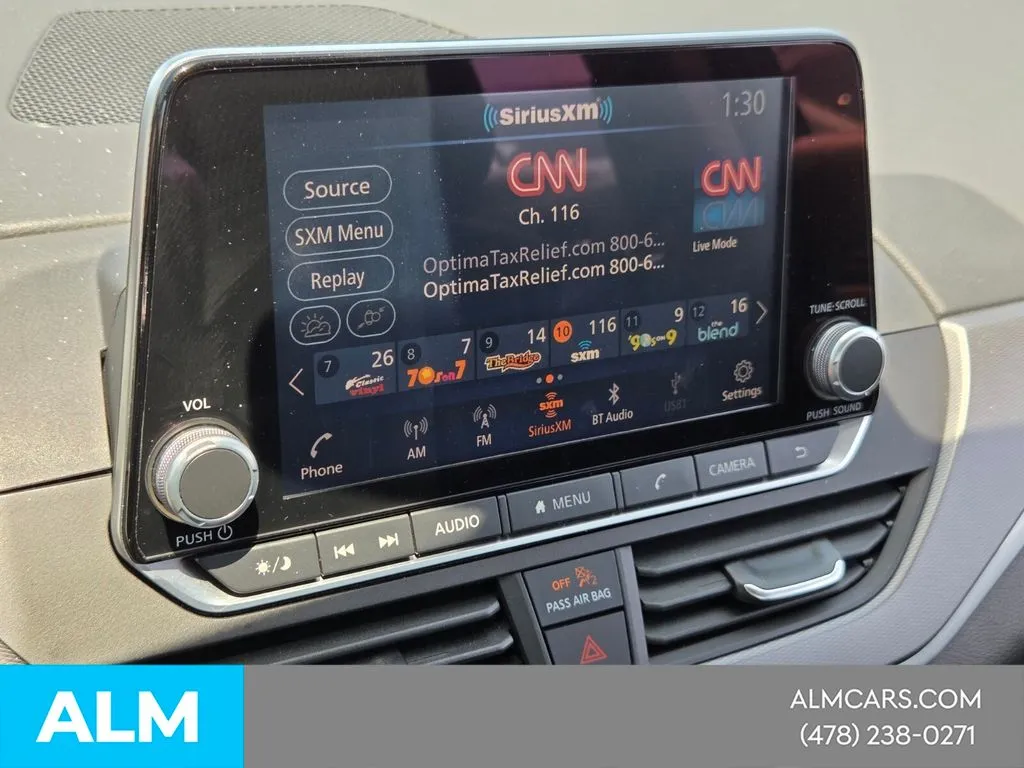 2025 Nissan Altima SR - Photo 17